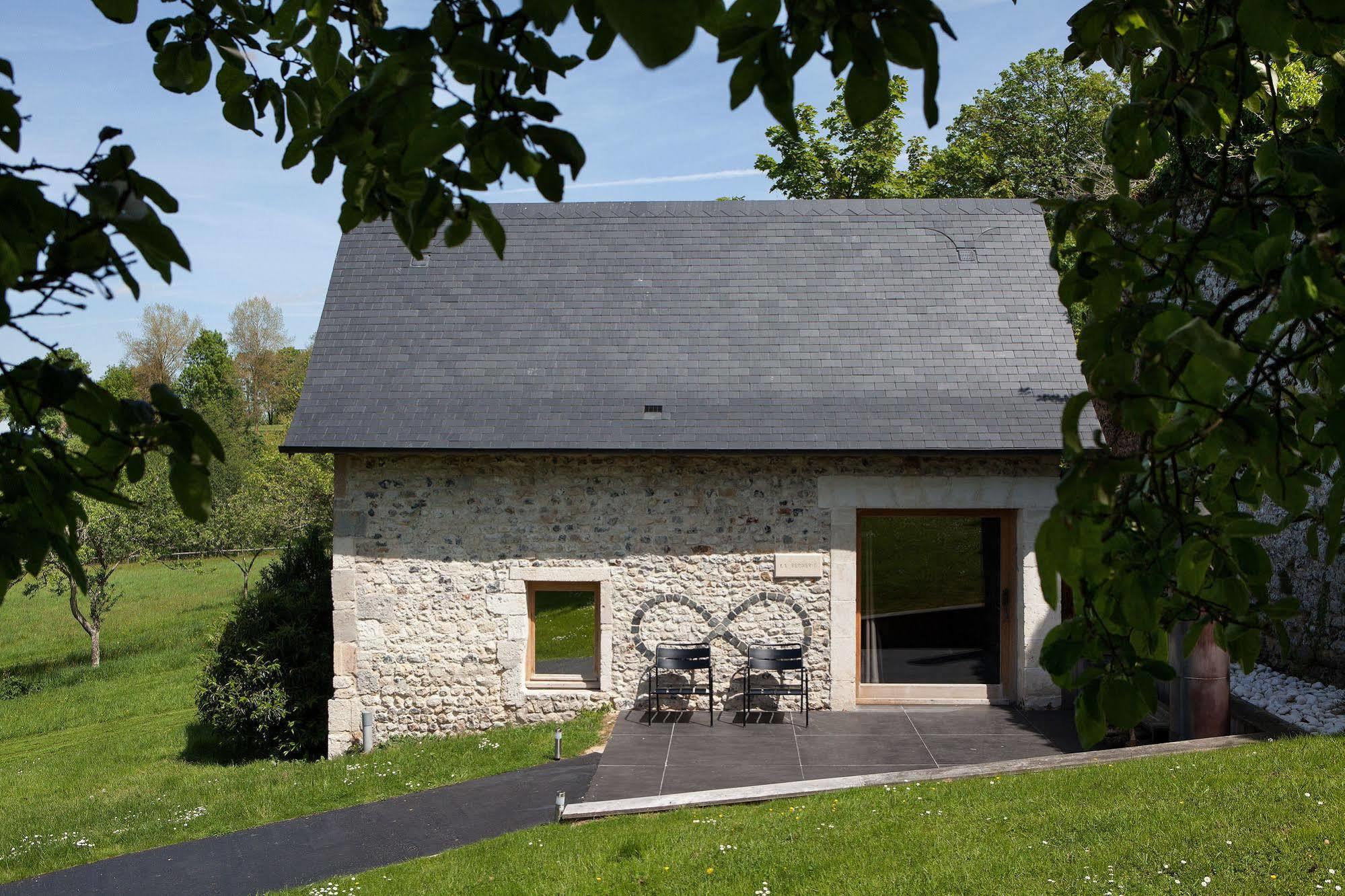 La Chaumiere Hotel Honfleur Exterior photo