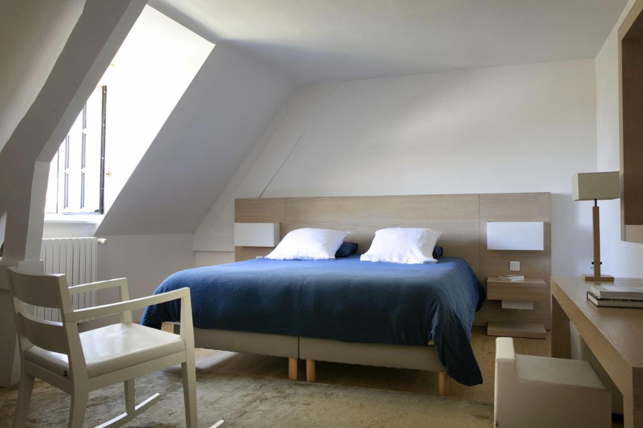 La Chaumiere Hotel Honfleur Exterior photo